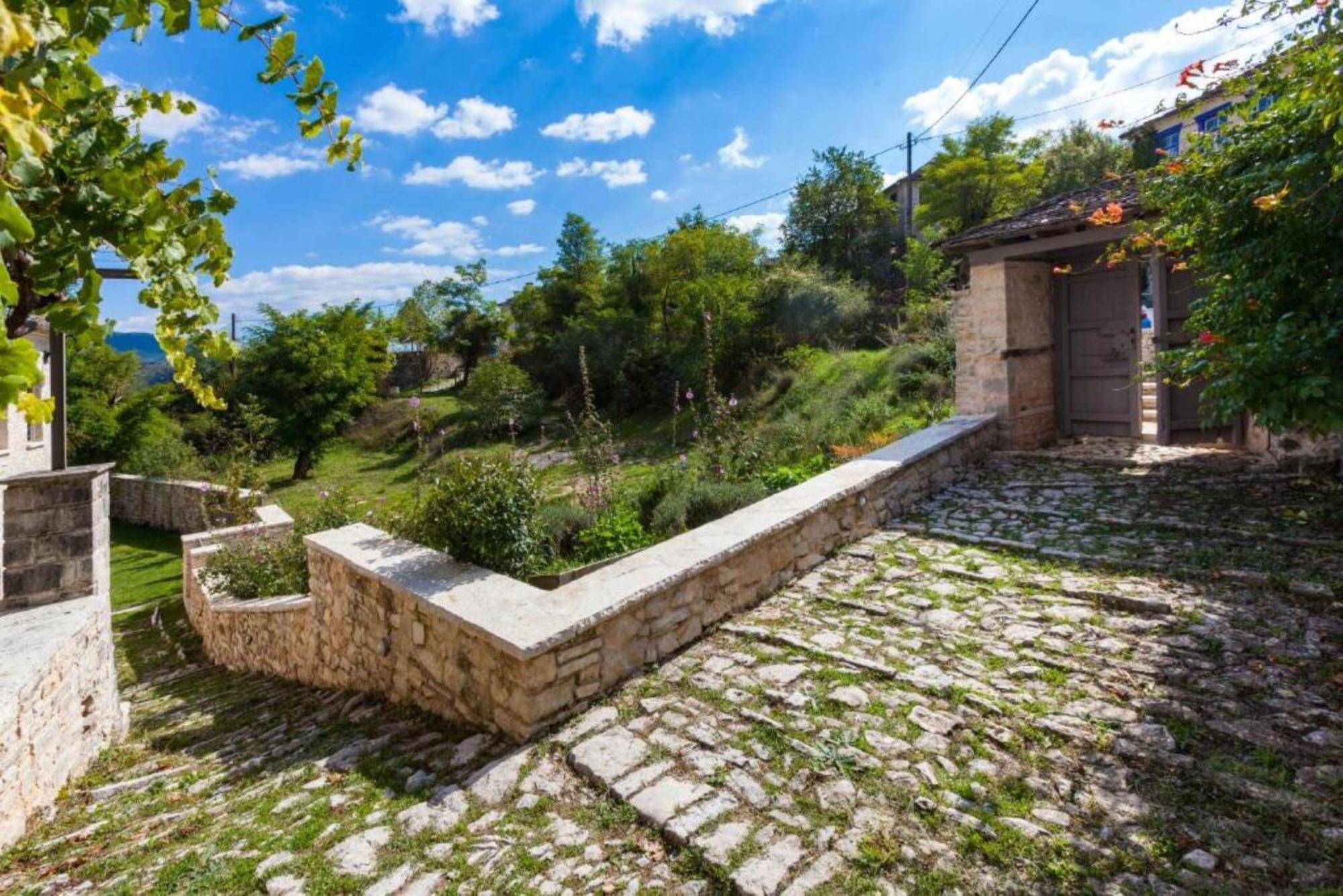 "Apeiros Chora" Hotel, Zagori Kato Pedina Exteriör bild